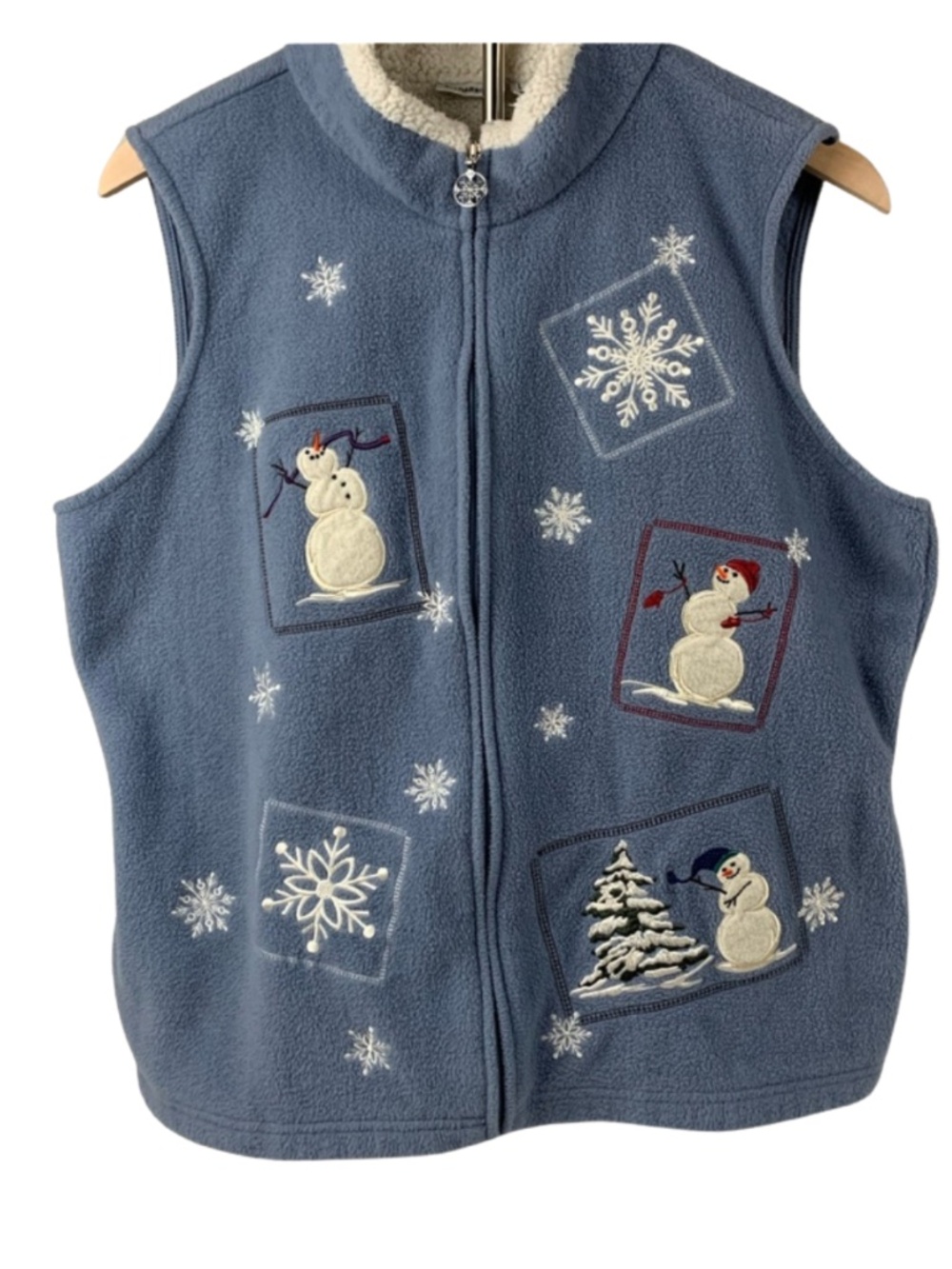 Croft & Barrow Blue Vest with Embroidered Snowman Snowflake L Boho Winter